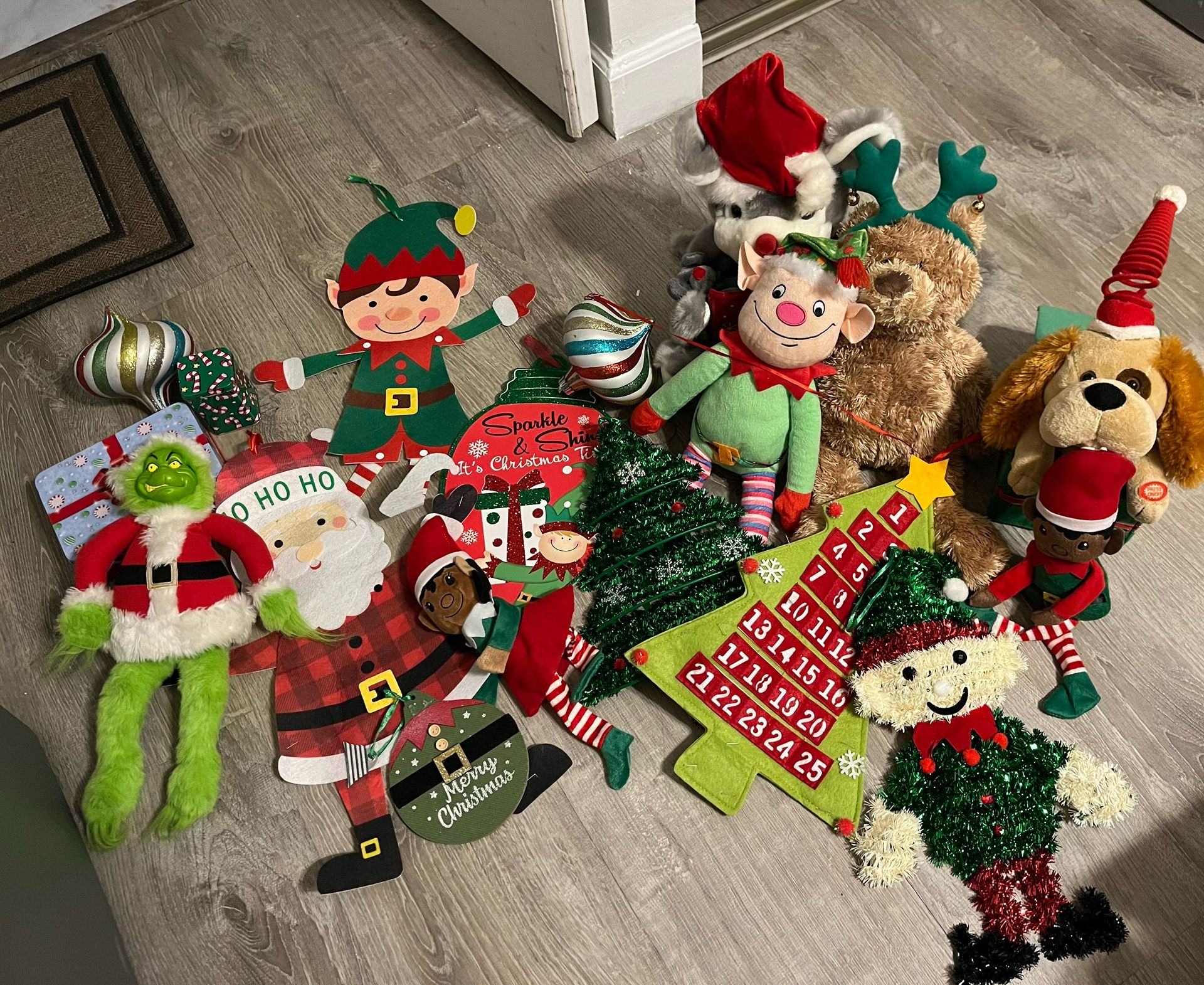 Saturday Indoor Christmas Items And Dishes And Clothes, Learning Toys, Misc