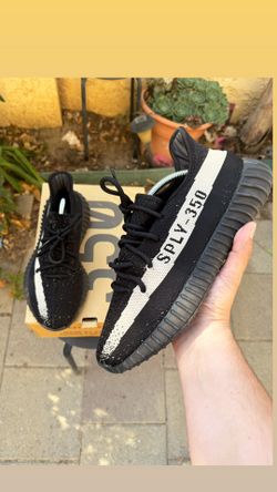Yeezy 350 Oreo 