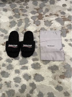 Balenciga Slides Size 9.5