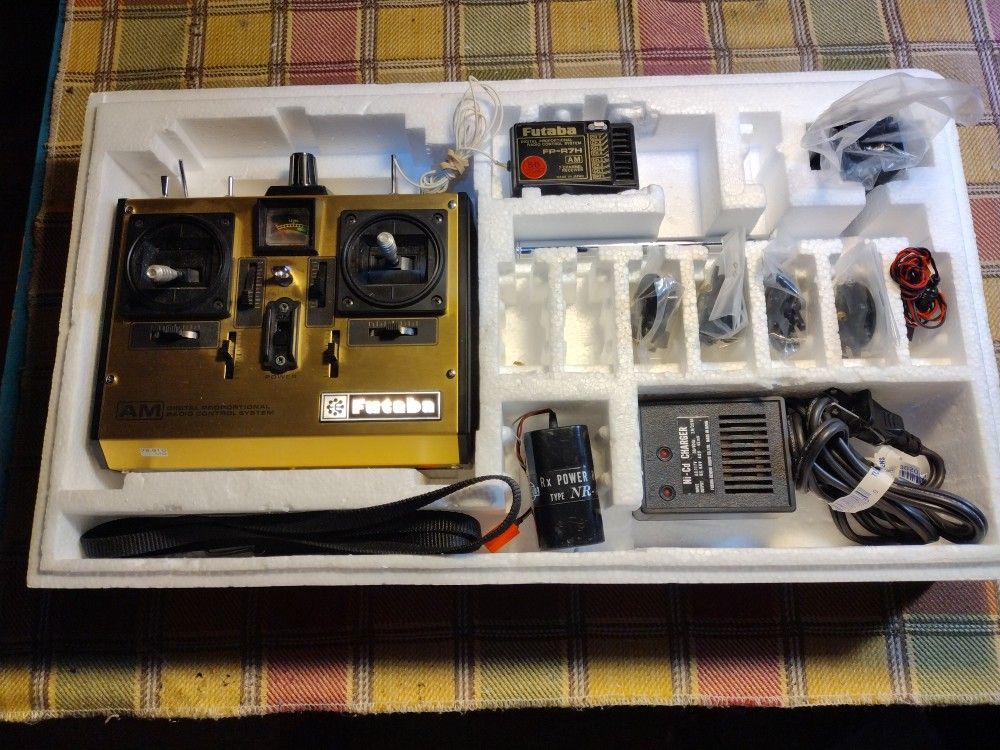 FUTABA  High Class Remote & Receiver
