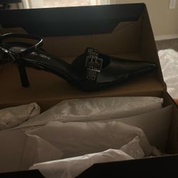 Heels NEW