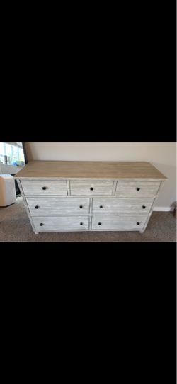 White/Gray Dresser