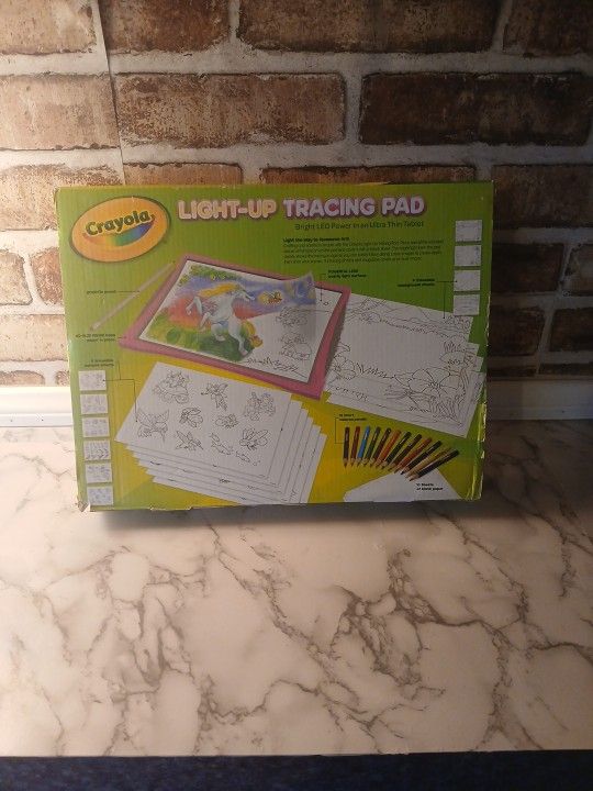 Crayola Light-Up Tracing Pad