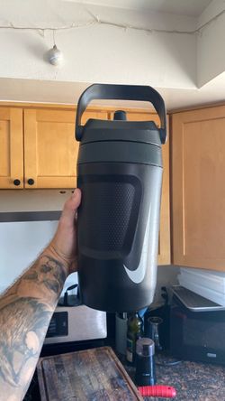 Nike Large Water Bottle with Handle