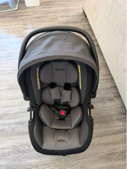 Safety first stroller and car seat