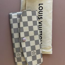 Louis Vuitton Emilie Wallet