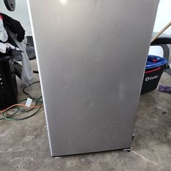 Mini Refrigerator 