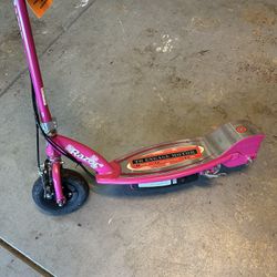 Girls Electric Razor Core E100 Electric Scooter
