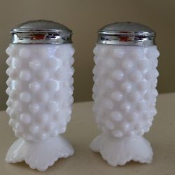 Vintage Fenton Salt n Pepper Shakers