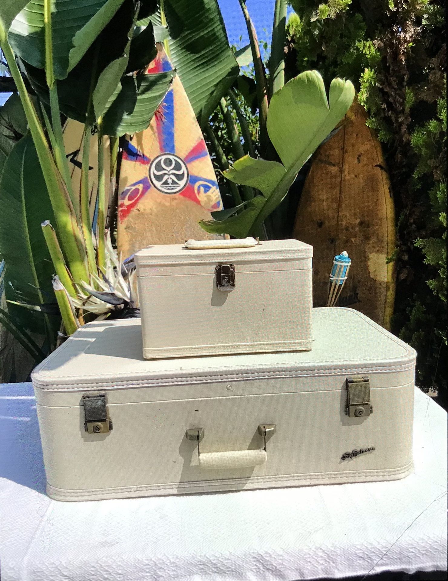 Ivory Vintage Lady Baltimore 2 Pc. Luggage Set