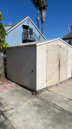 FREE Storage shed FREE