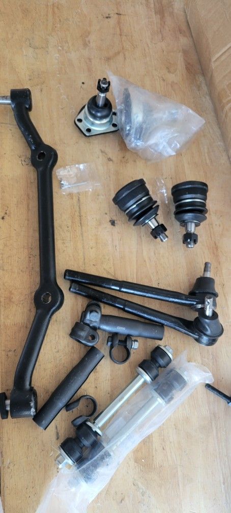 1996 ---- 2003 Chevy S10 7 Piece Suspension Kit