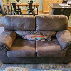 MUST SELL: Loveseat