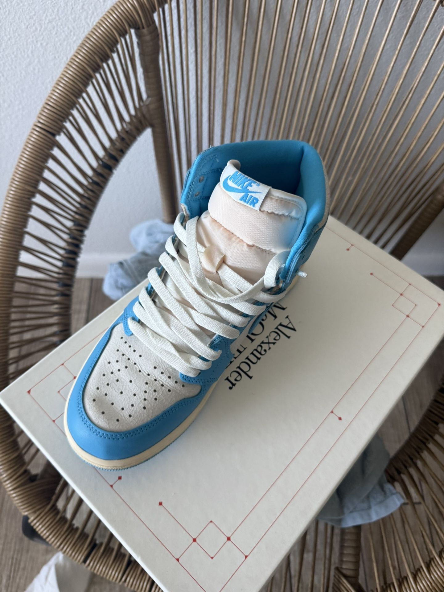 Jordan 1 Retro High 