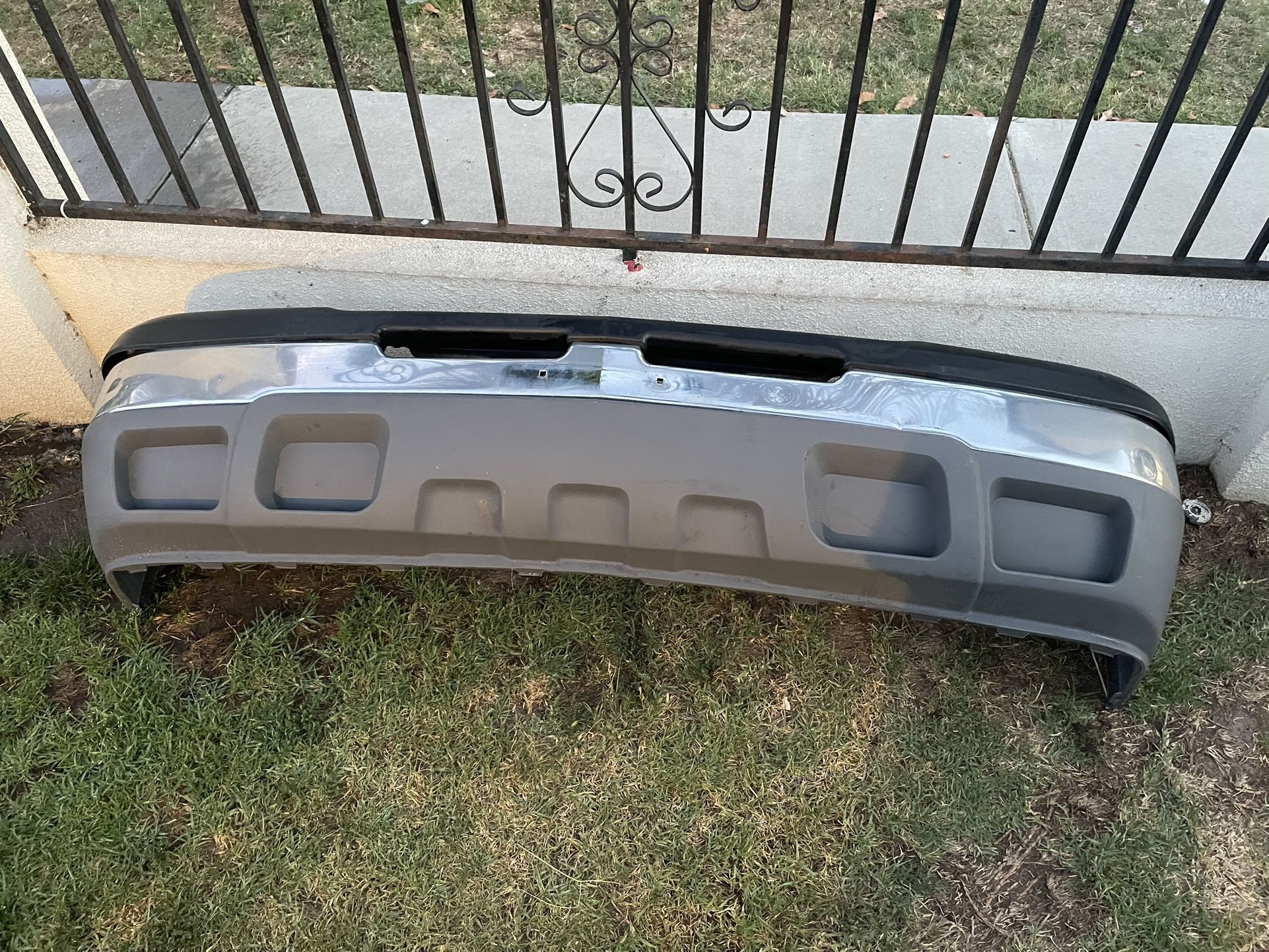 Chevy Silverado Avalanche Front Bumper