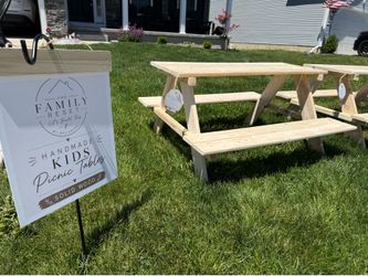Kids Wood Picnic Table’s