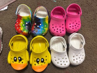 Baby Crocs/shoes 