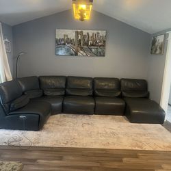 Williamton Leather Modular Power Reclining Sectional