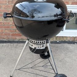 Weber Kettle Charcoal Grill 22in Mastertouch 