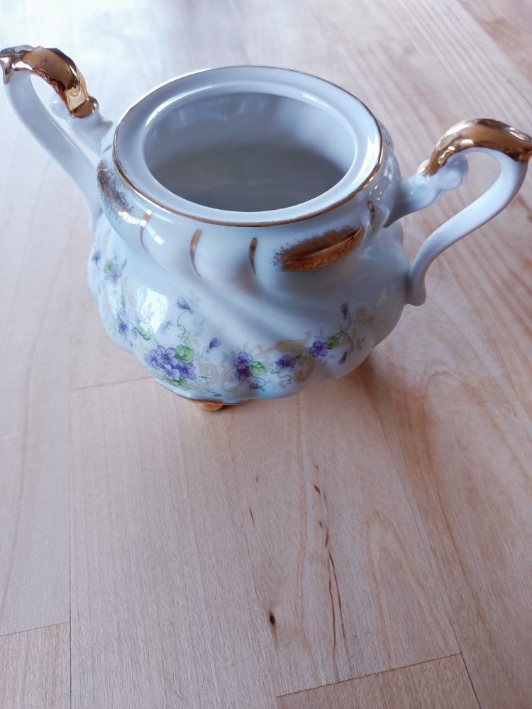 Lefton China