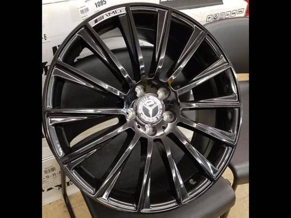 Metcedes 19" new amg style rims tires set