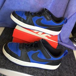 Nike court borough low cut shoes size 3Y