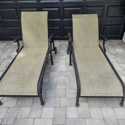 2 Castelle brand Patio Lounge Chairs 
