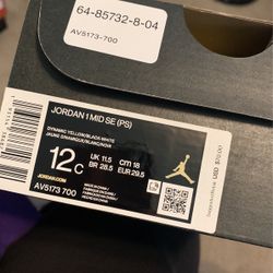 12c Jordan Dynamic Yellow Black & White