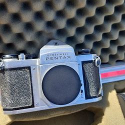 Pentax Vintage Camera Kit With Accessories 