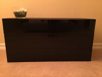 Black Lacquer 4 Drawer Dresser With Black Leather Top