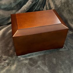 Wooden Urn 