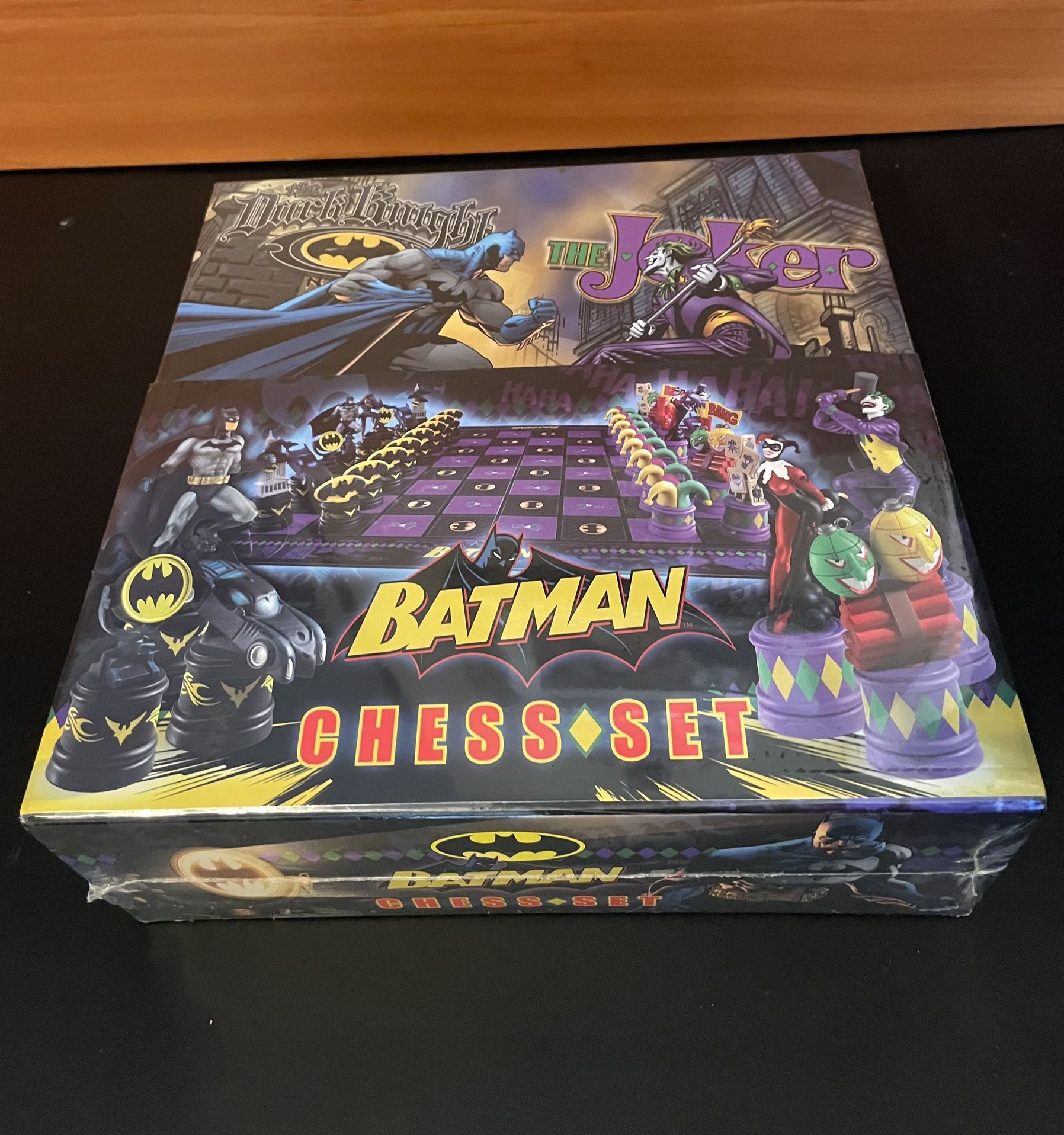 New DC Batman Vs Joker Chess Set 