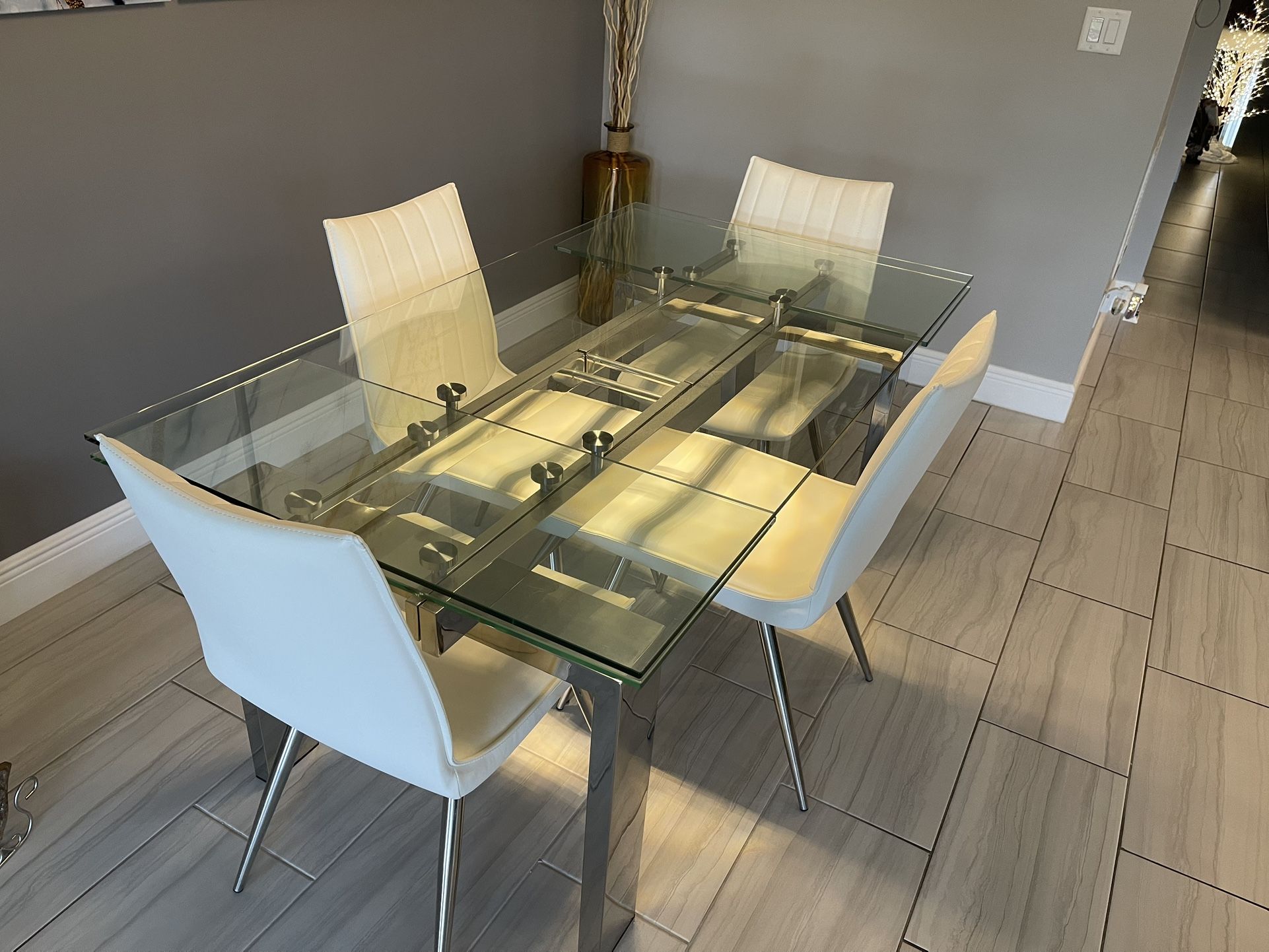 Dining Table and 4 Chairs