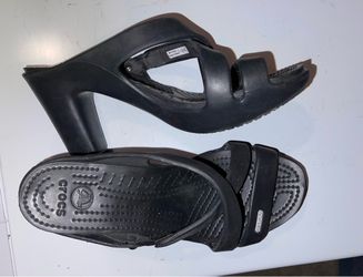 CROCS. Heels. Black