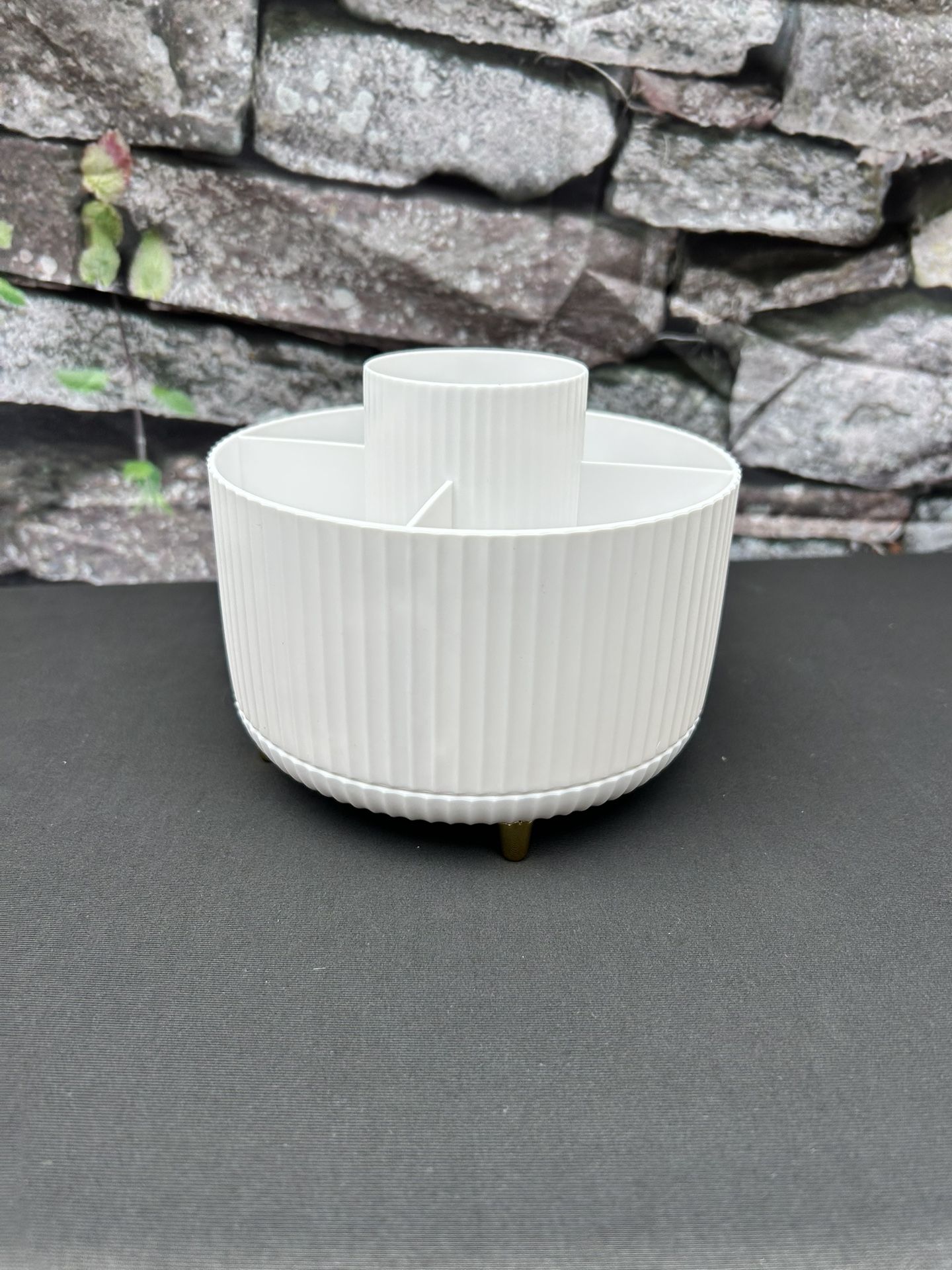 360°Rotating Makeup Brush Holder Organizer,5 Slots Beauty Container for Vanity Bathroom,Pen Pencil Cup Holder Cosmetic Brushes Storage Holder Desk Org