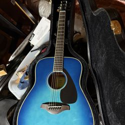 yamaha FG820