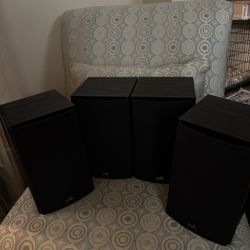 (4) Polk T15 Bookshelf Speakers