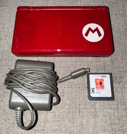 RED MARIO NINTENDO DS LITE HANDHELD CONSOLE WITH VIDEO GAME & CHARGER