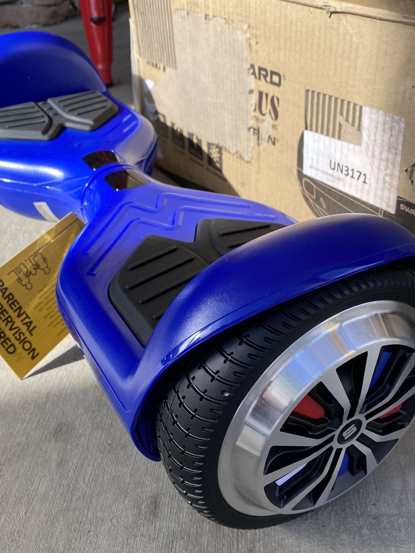 Brand new Swagtron Metro hoverboard with LED wheels (retail $230)