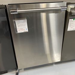 Thermador Stainless Steel 24” Professional Dishwasher 