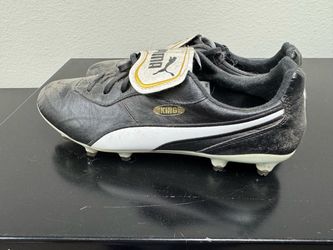 Soccer cleats boots Puma size 11