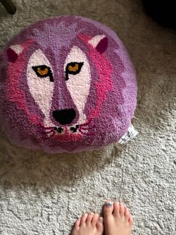 Wolf pillow
