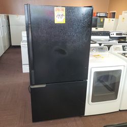 Kenmore $400 Located At 742 Park St Hartford CT Call (contact info removed) 