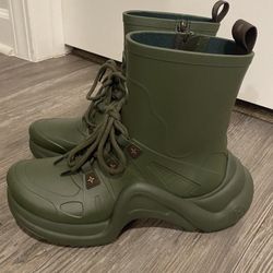 Authentic Louis Vuitton Archlight Women’s Sneaker Boot Size 38 Olive Green 