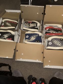 CDG CONVERSE (READ DESCRIPTION) Both Black And Whites Are Sold