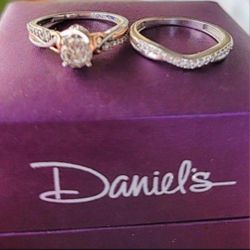 White gold with little diamonds