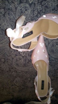 Beautiful pink heels size 10