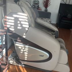 Maestro massage Chair 