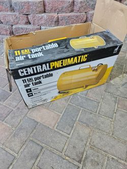 Portable 11 gallon air tank
