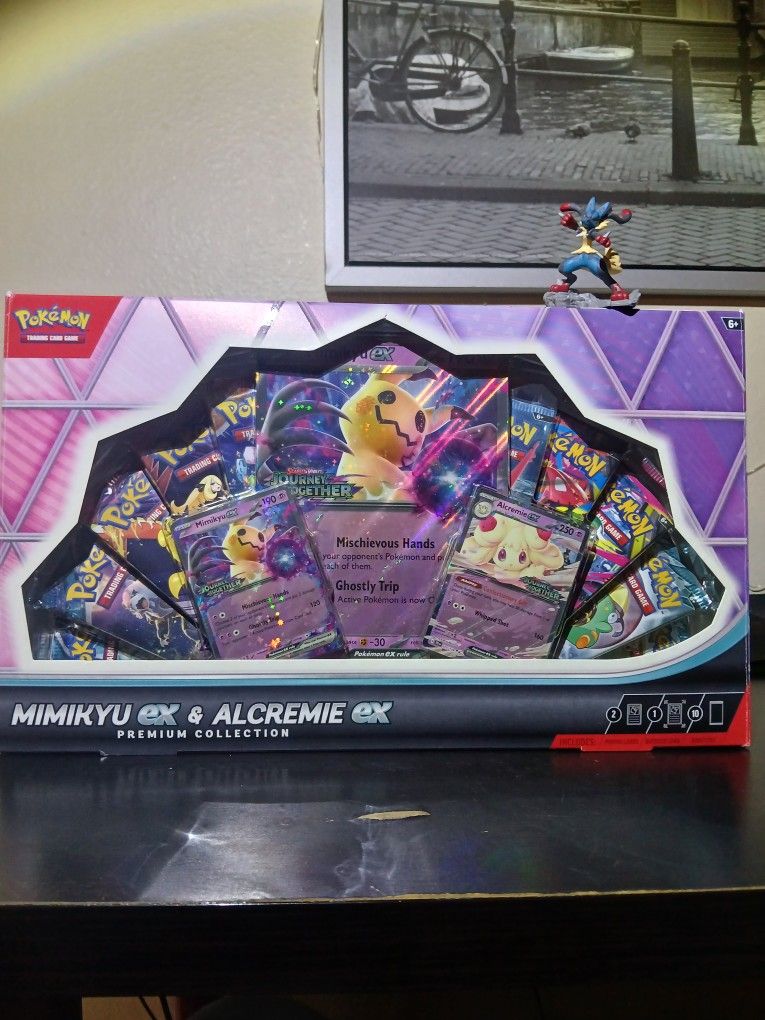Pokemon Mimikyu And Alcremie Premium Collection
